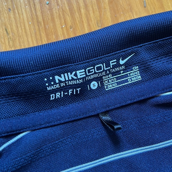 Women’s Nike Golf Polo - Picture 2 of 2